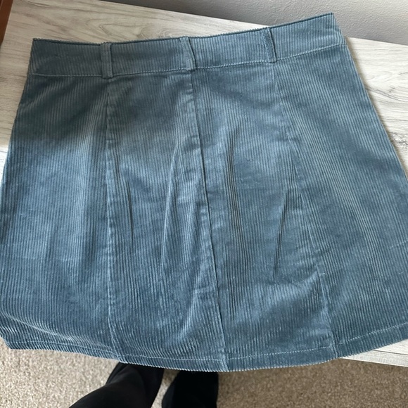 New blue corduroy mini skirt - Picture 3 of 4